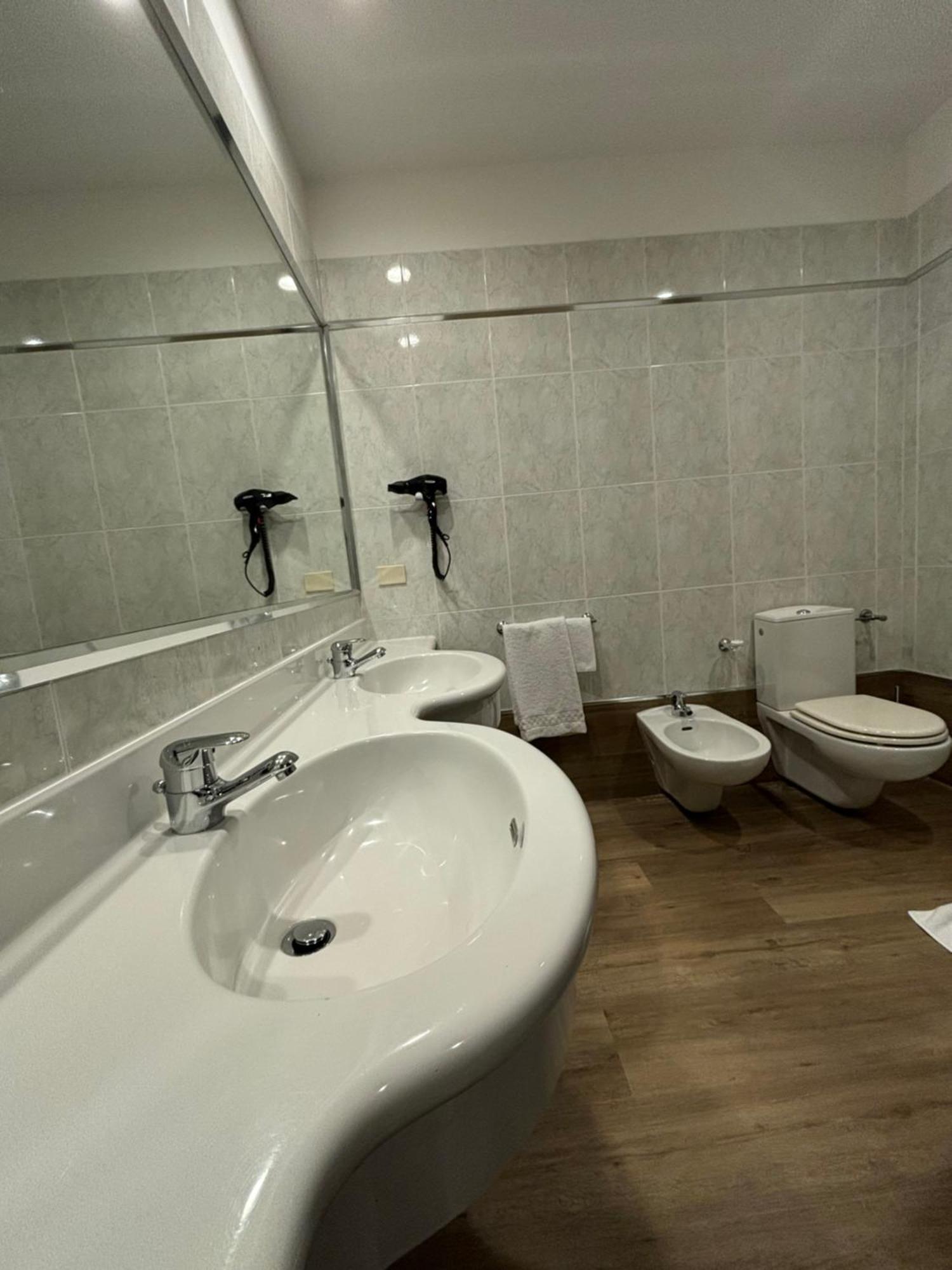 Hotel Touring Coccaglio Екстер'єр фото